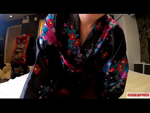 ❤️ Juna cosplay-knabino amas sekson ĝis orgasmo kun ŝprucaĵo en ĉevalistino kaj mamado. Azia knabino kun harplena kuketo kaj belaj cicoj en tradicia japana kostumo en amatora video montranta masturbadon kun fikaj ludiloj. Sakura 3 OSAKAPORN. ❌ Nur porno ĉe ni