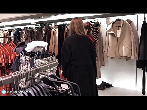 ❤️ Lesbaninoj masturbas kaj lekas butikon de ĉaso - gin gerson crystal marilyn ❌ Nur porno ĉe ni